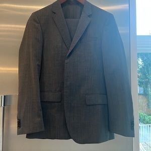 WORN ONCE HUGO BOSS SUIT